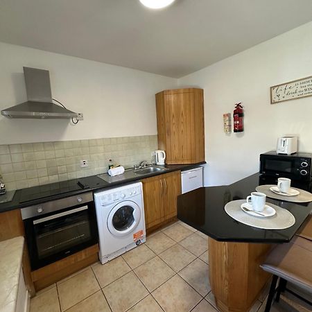 City Centre Stay Apartment ゴールウェイ エクステリア 写真